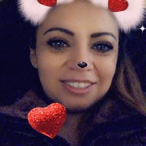 Meet your Posher, Mora